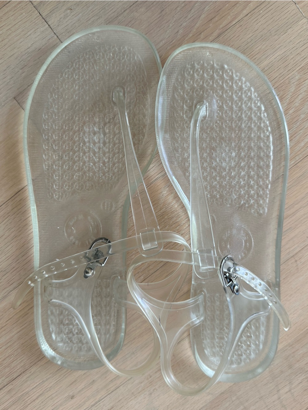 Gap Jeans Clear Jelly Sandals sz 8 never worn